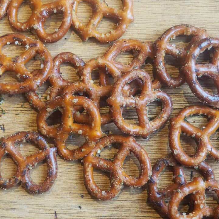 Crack Pretzels The Ultimate Party Snack Southern Bytes