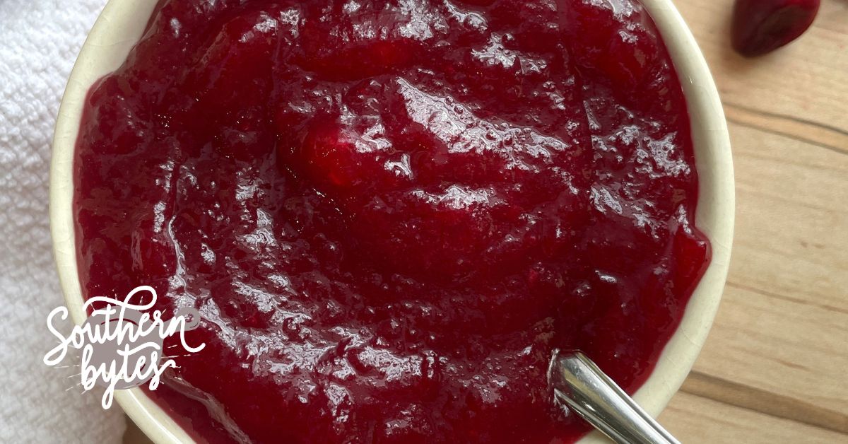 Homemade Cranberry Sauce with Orange Juice (Jellied Recipe)